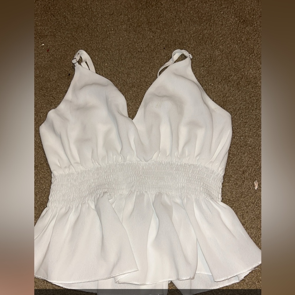 size s, white